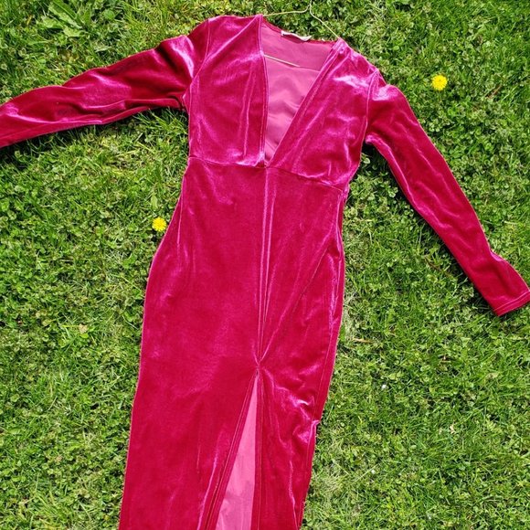 Burgundy Nic & Jo Velvet Dress - Picture 1 of 6